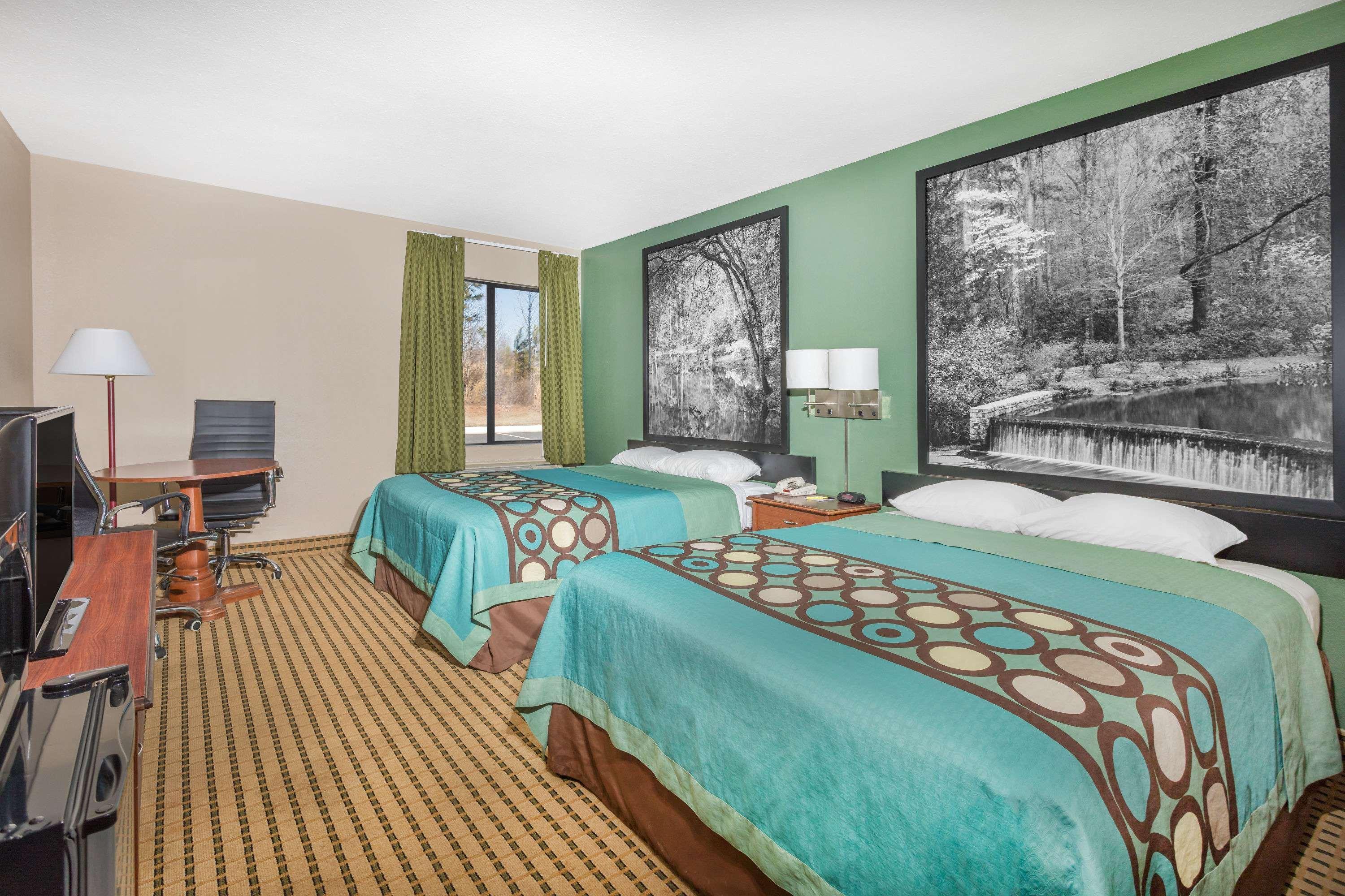 Super 8 by Wyndham Dawsonville Eksteriør billede