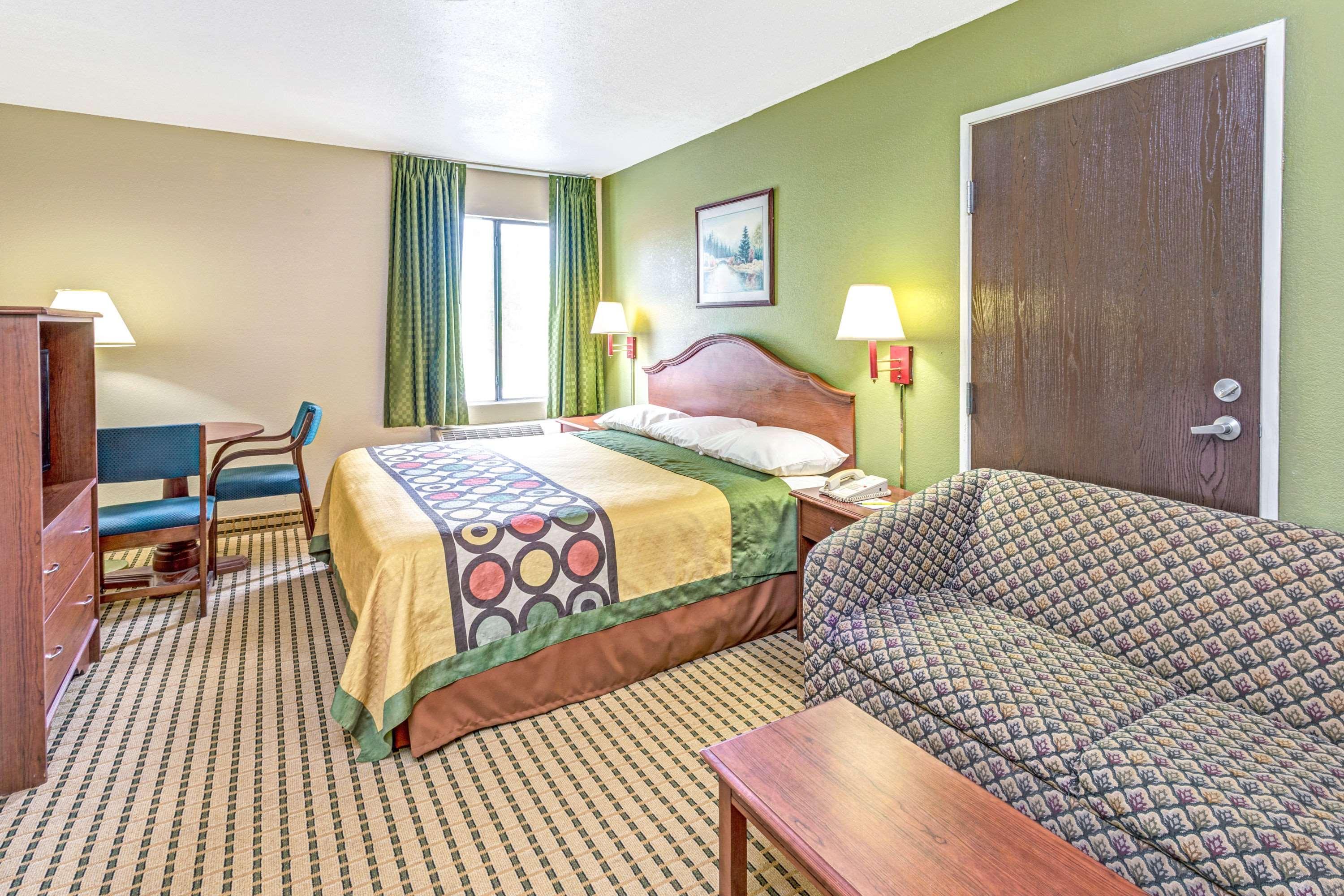 Super 8 by Wyndham Dawsonville Eksteriør billede