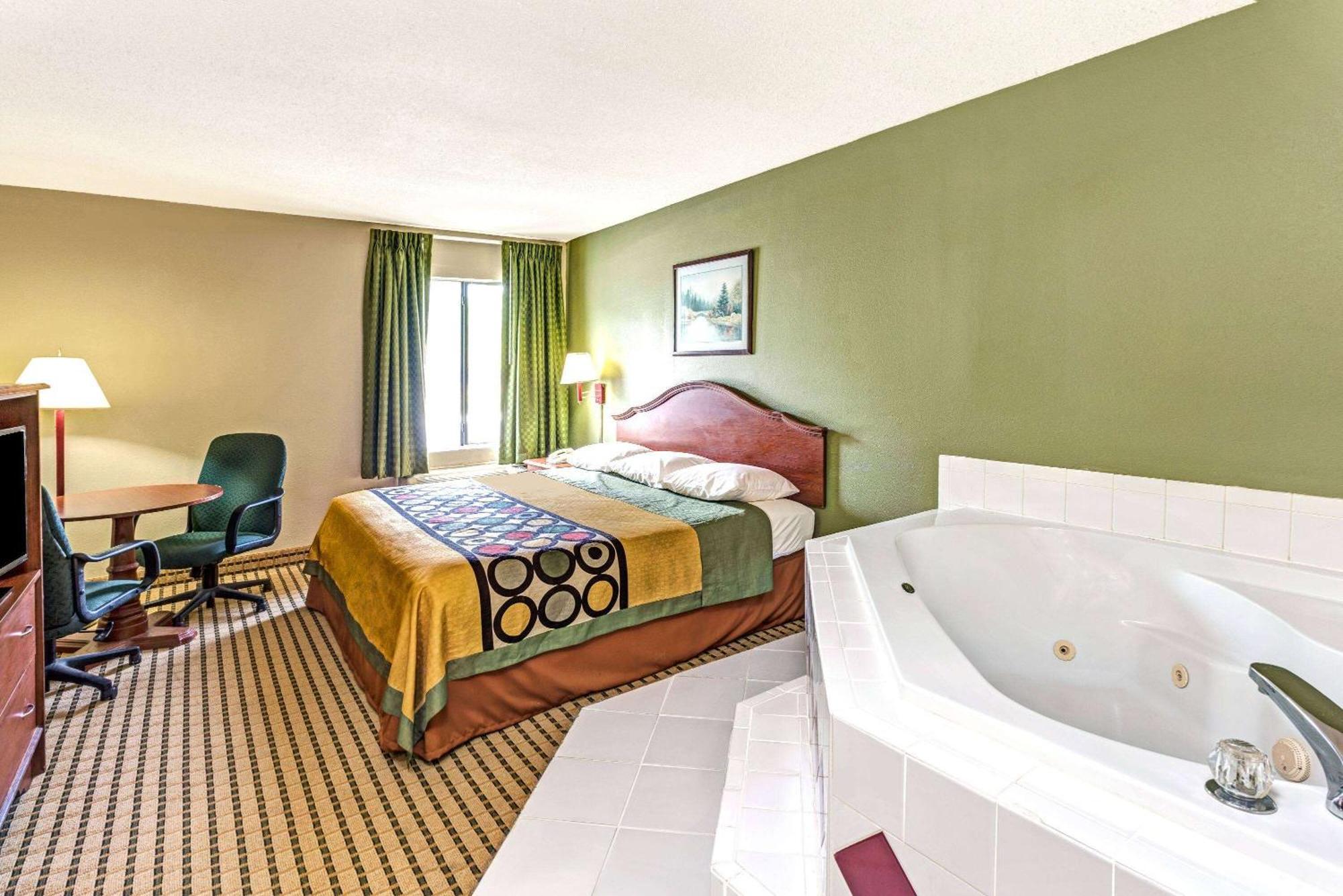 Super 8 by Wyndham Dawsonville Eksteriør billede