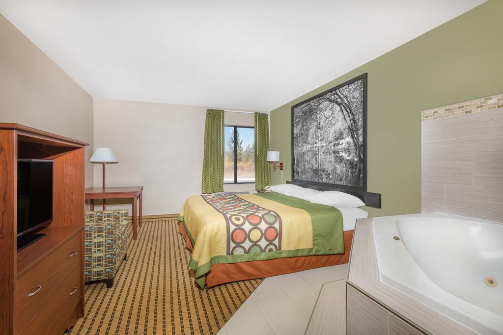 Super 8 by Wyndham Dawsonville Eksteriør billede